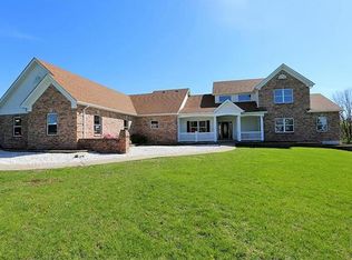4700 Private Ln, Saint Charles, MO 63304