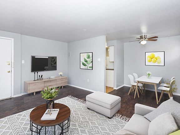 2nd image of 840 Cherry St APT 302