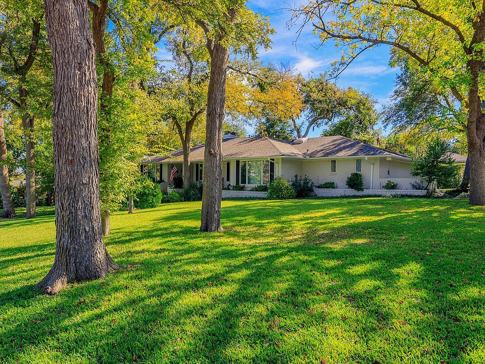 1st image of 7508 Baxtershire Dr