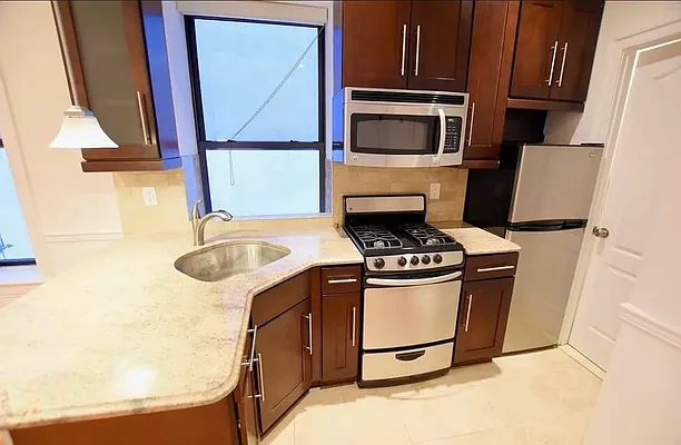 Rented by REAL New York | media 2