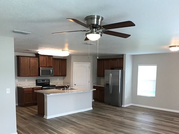 3rd image of 93 Green Palm Ct