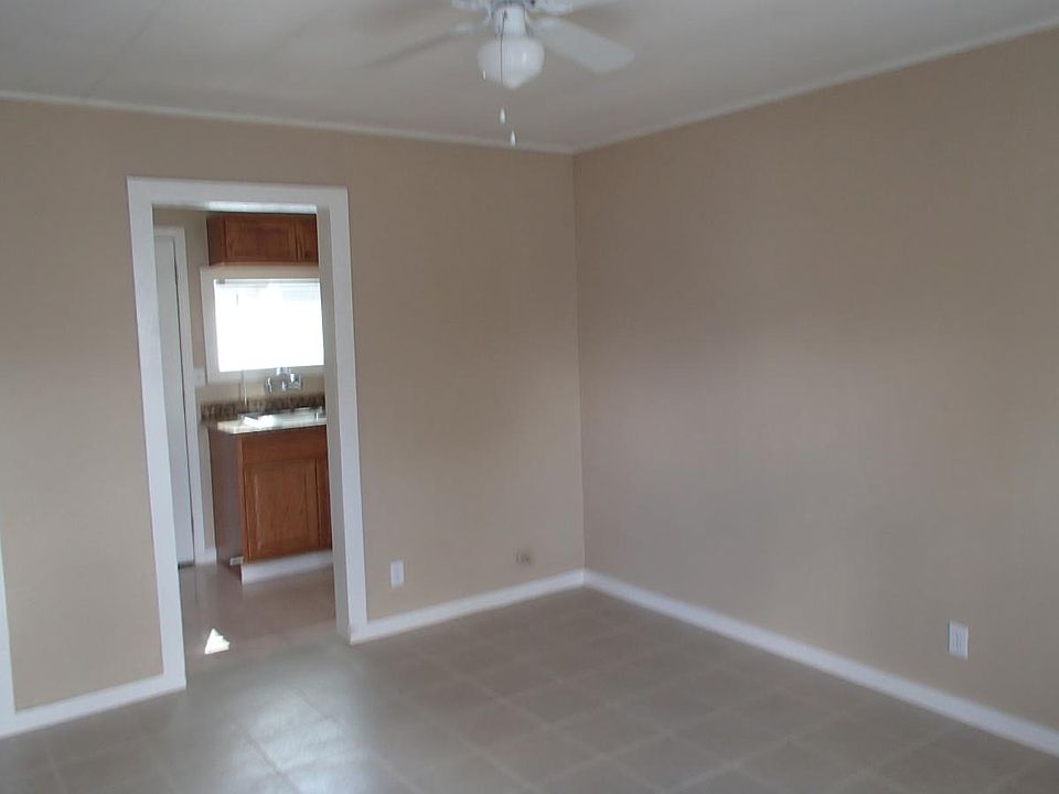 1st image of 676 N Oro Ave #Ah
