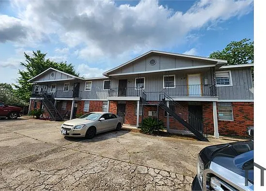 4311 Yellowstone Blvd #7