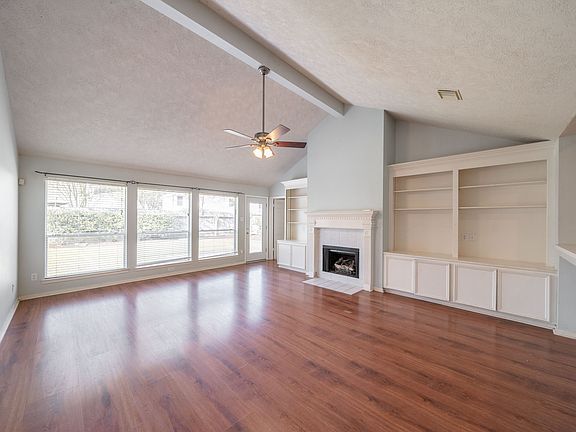 3rd image of 3114 Bay Spring Dr