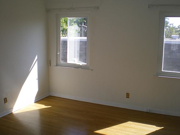4th image of 9760 Charleville Blvd #C