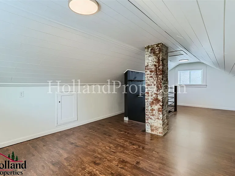 315 NW Dennis Ave — Photo 9