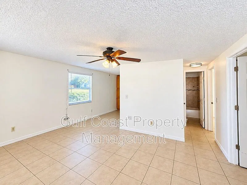 3 bed, 2.0 bath, $1,900 — Photo 3