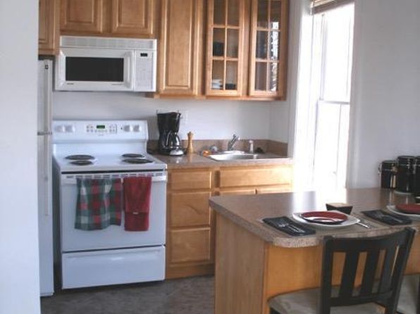 216 W King St APT 3