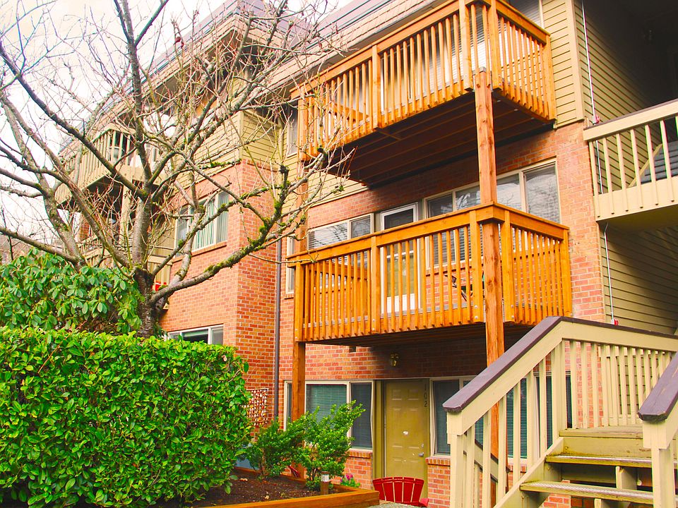 1st image of 3834 175th Ave NE APT 102