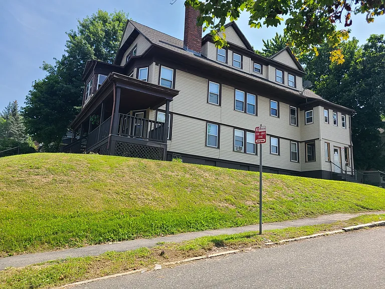 60 Belmont Ave #1 — Photo 20