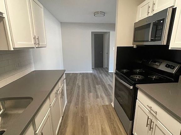 2nd image of 901 Saint Louis St #333-04