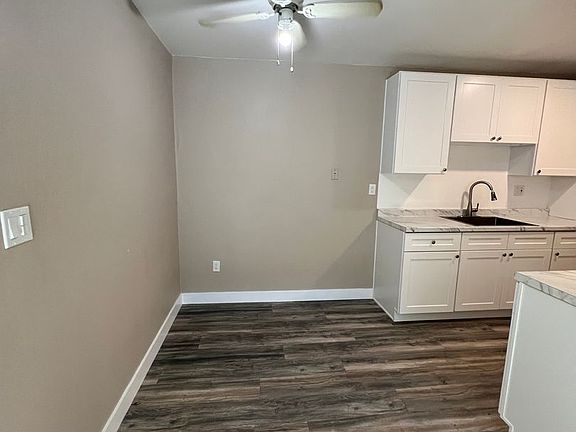4th image of 17371 Queens Ln APT 2