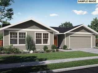 201 SW Goldfinch Ln, Boardman, OR 97818