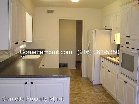 2nd image of 160 Lagomarsino Way