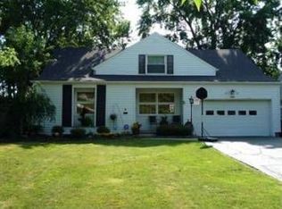 2509 S Green Rd, Beachwood, OH 44122