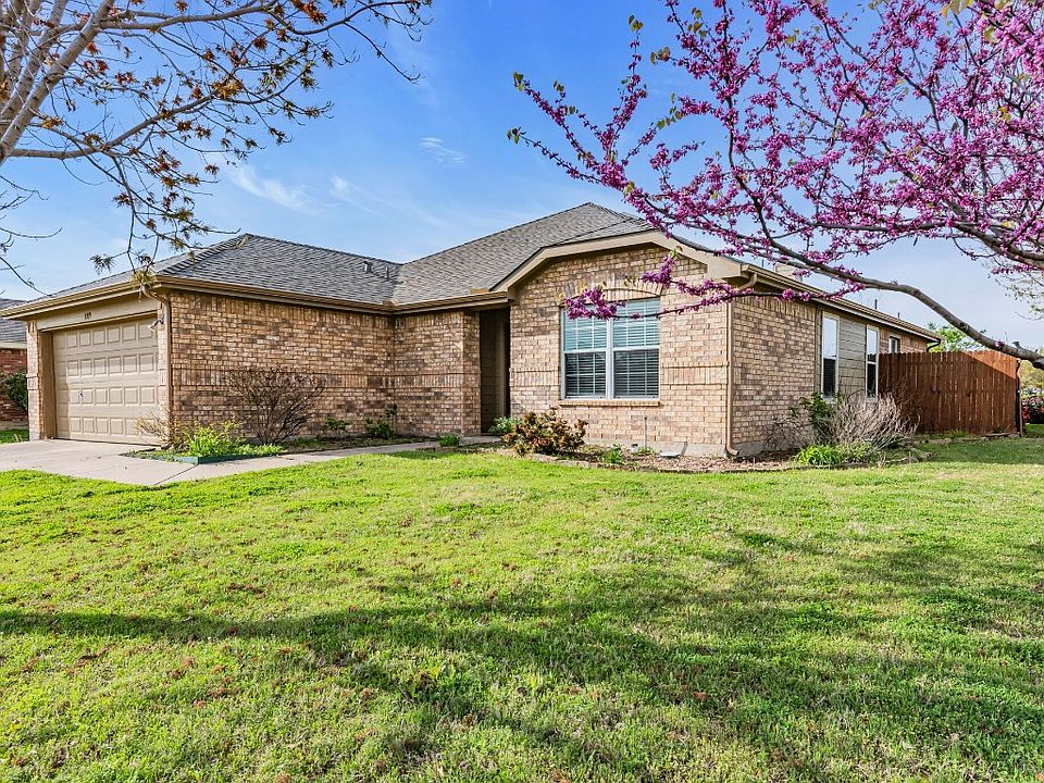 1st image of 809 Canyon Cove Dr