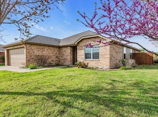 809 Canyon Cove Dr, Burleson, TX 76028