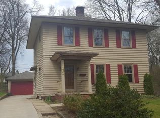 1120 Hillcrest Ave, Kalamazoo, MI 49008