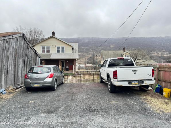 755 Delaware Ave, Palmerton, PA 18071