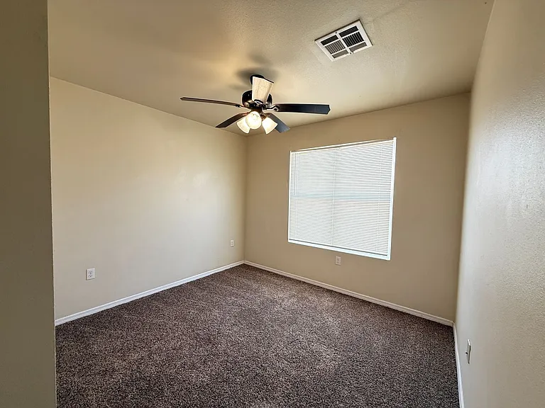 Diana Drive Apartments — Photo 15
