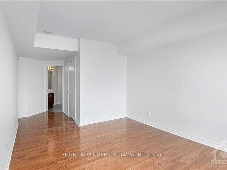200 Rideau St #904 — Photo 14