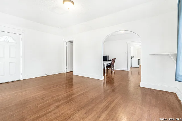 1434 Hicks Ave — Photo 6