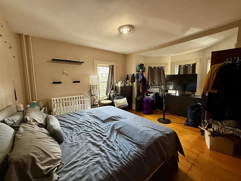 27 Hillsdale Rd #1 — Photo 5