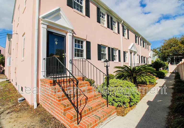 25 Ashley Ave — Photo 1