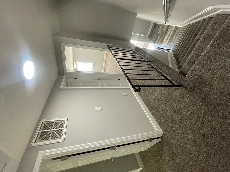 Longview — Photo 153