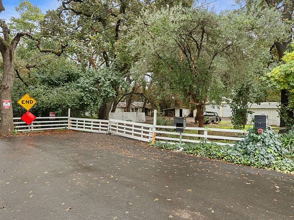 2nd image of 1012 Leaf Ave