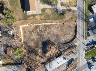 2516 Chandler Rd E, Bellevue, NE 68005