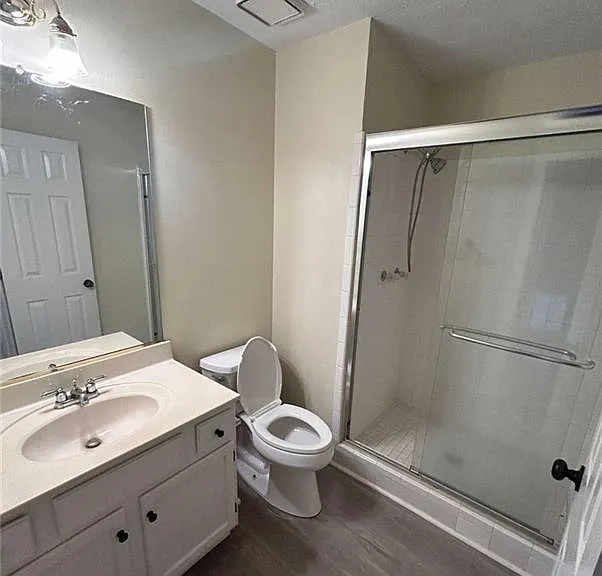 1089 Ashbury Dr — Photo 10