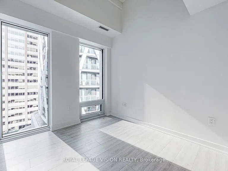 121 Saint Patrick St #1121 — Photo 18