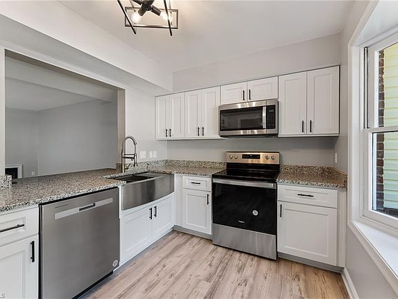 4th image of 4203 Baylor St