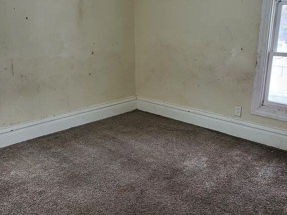 5th image of 1469 Park St