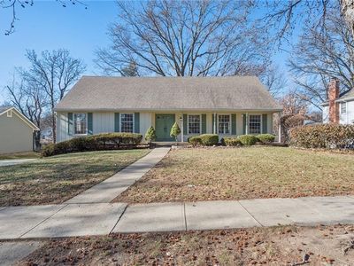 9944 Melrose St, Overland Park, KS, 66214