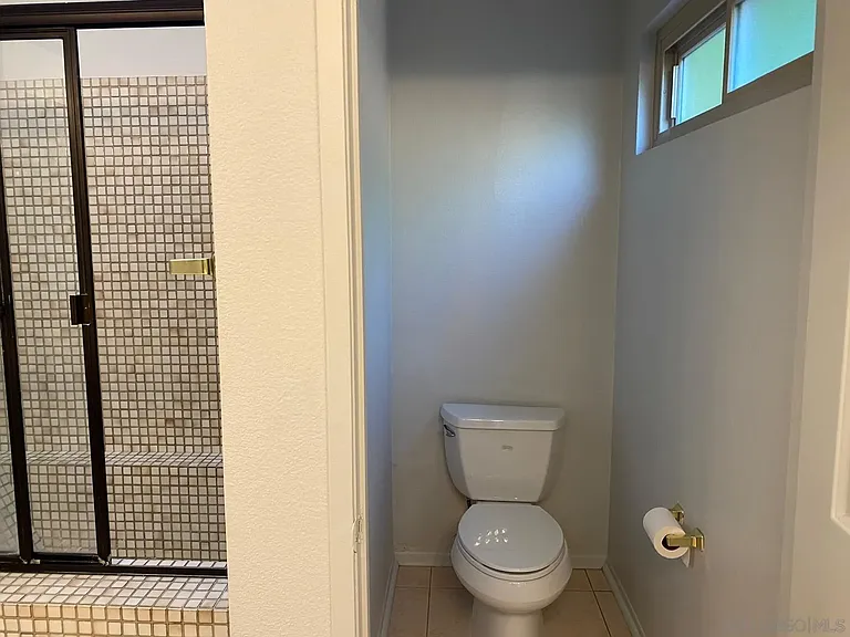 12592 Heatherfield Ln — Photo 33