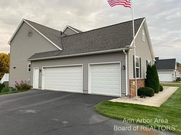 4th image of 4143 McKenna Dr