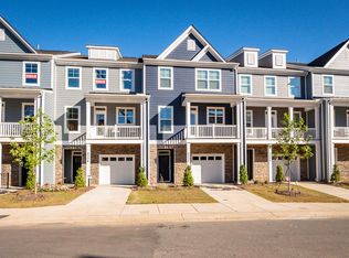 2330 Creekmere Ln, Charlotte, NC 28262