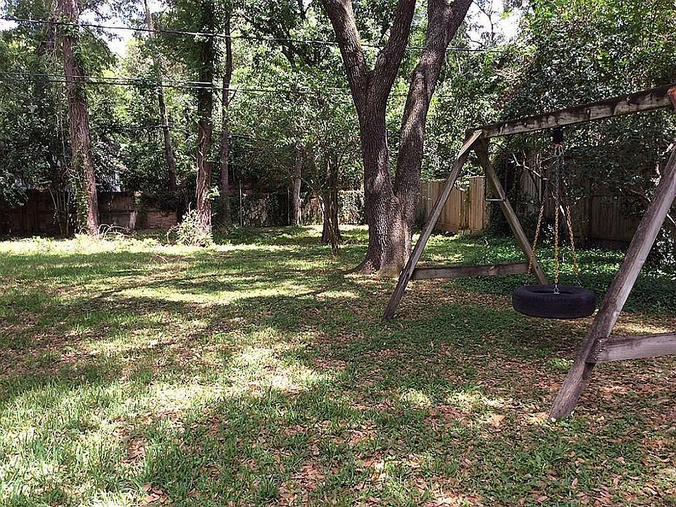 2nd image of 11806 Longleaf Ln