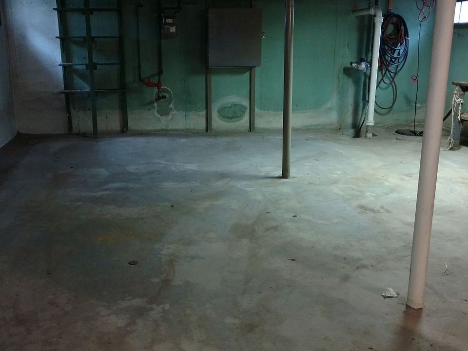 1st image of 407 Winchester Ave