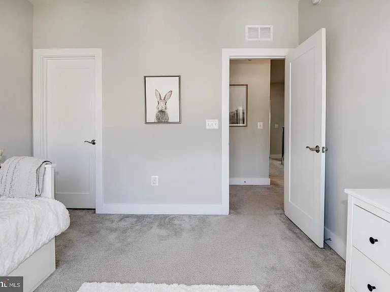 20523 Milbridge Ter — Photo 33