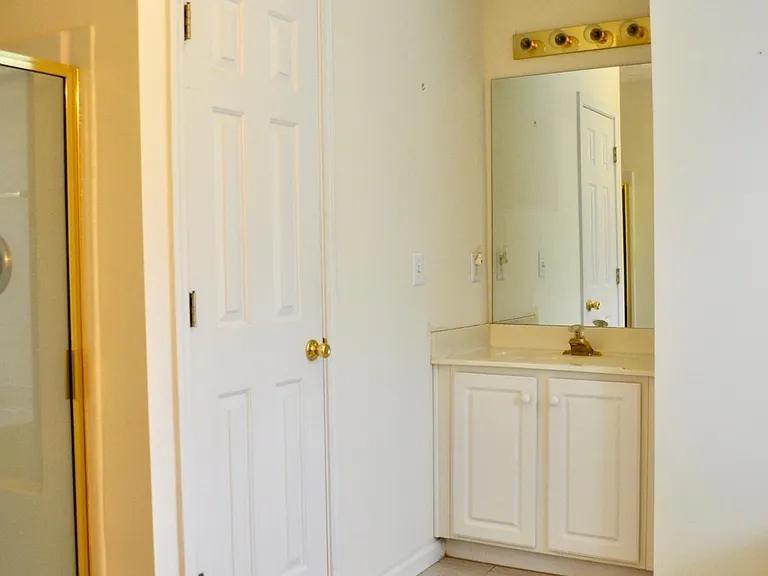 44 Rosemary Pl — Photo 9