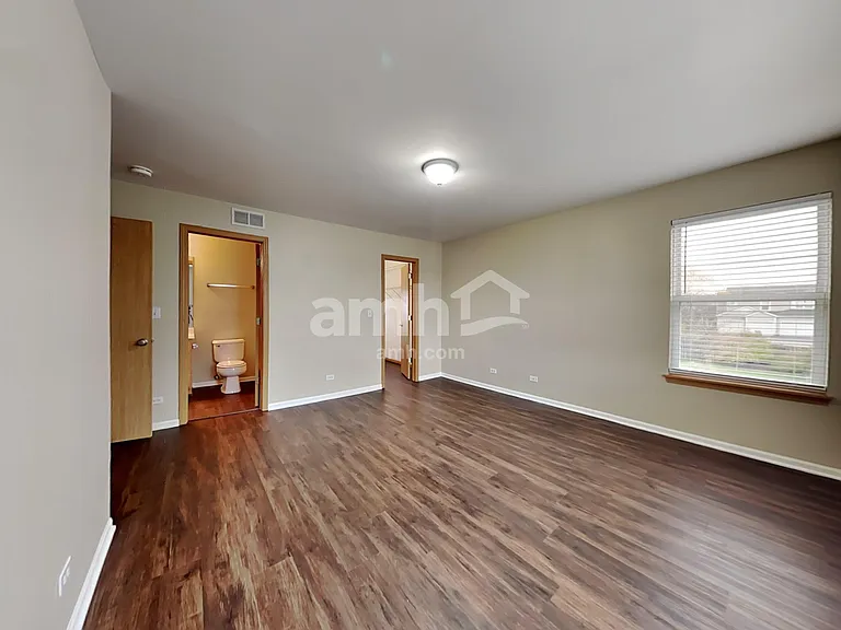 240 Wedgewood Cir — Photo 9