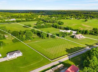 5 Smiley Rd, Chapel Hill, TN 37034