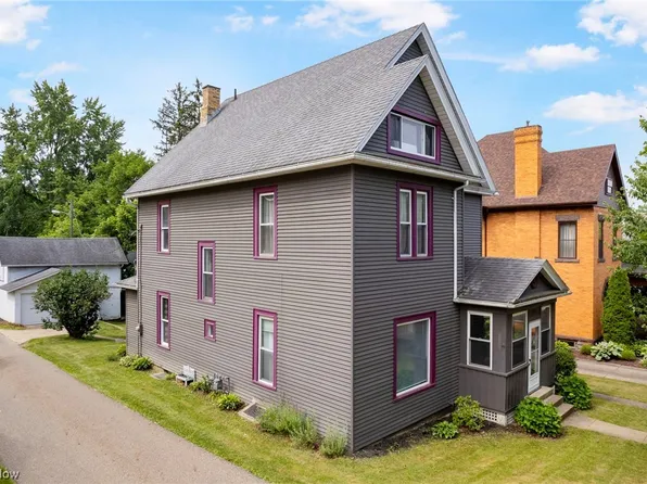 355 E Jackson St, Millersburg, OH 44654