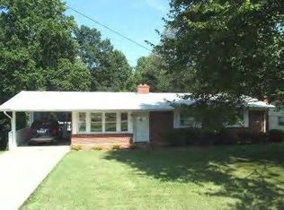 807 Clarke Rd, Martinsville, VA 24112