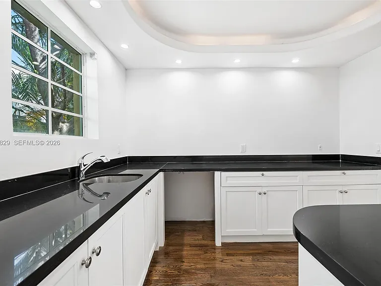 1545 Meridian Ave — Photo 23