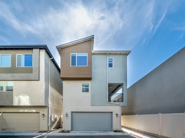 911 E 3rd St, Santa Ana, CA 92701