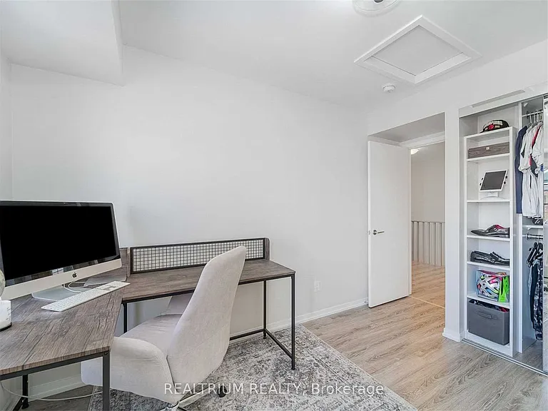 26 Bruce St #B09 — Photo 11